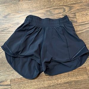 Lululemon 4 inch Hotty Hot Low-Rise Shorts